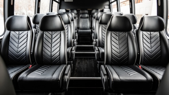 18 passenger minibus rental santa monica