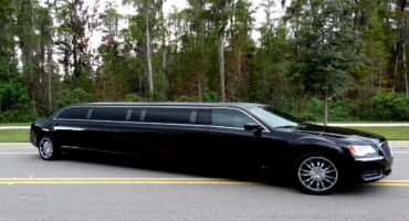 Chrysler 300 limo service